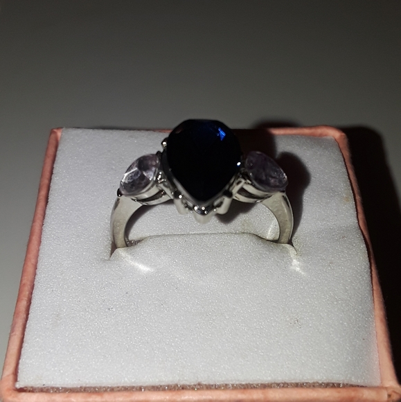 Sapphire and amethyst ring size 7, brand new - Picture 2 of 5